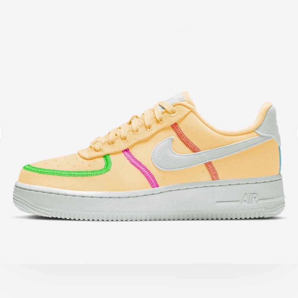 Nike Air Force 1 ‘07 LX Sneakers